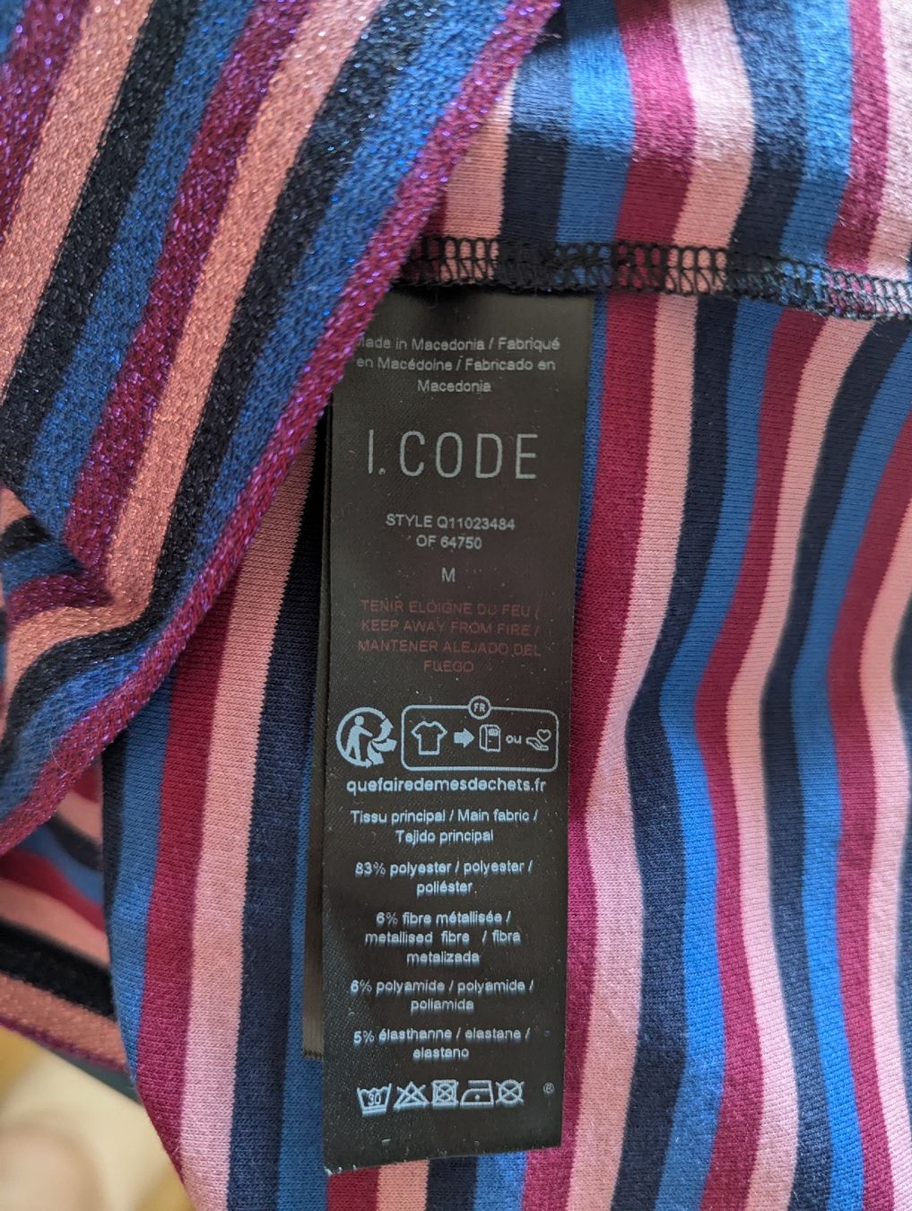 IKKS Tops: haut marque I.Code ikks M – Neuf avec emballage d'origine à Montreux par dem_gyt9 4