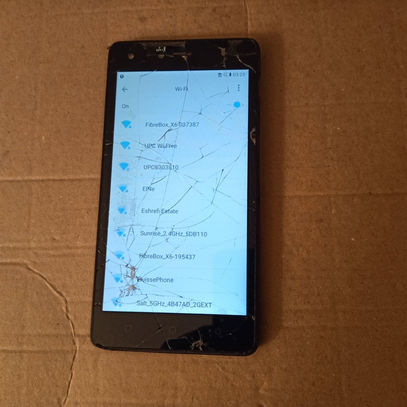 Telefoni cellulari / Smartphones: Android Tecno W3 ohne Lock, kriegt kein Netz – Difettoso da Winterthur venduto da Opusco 5