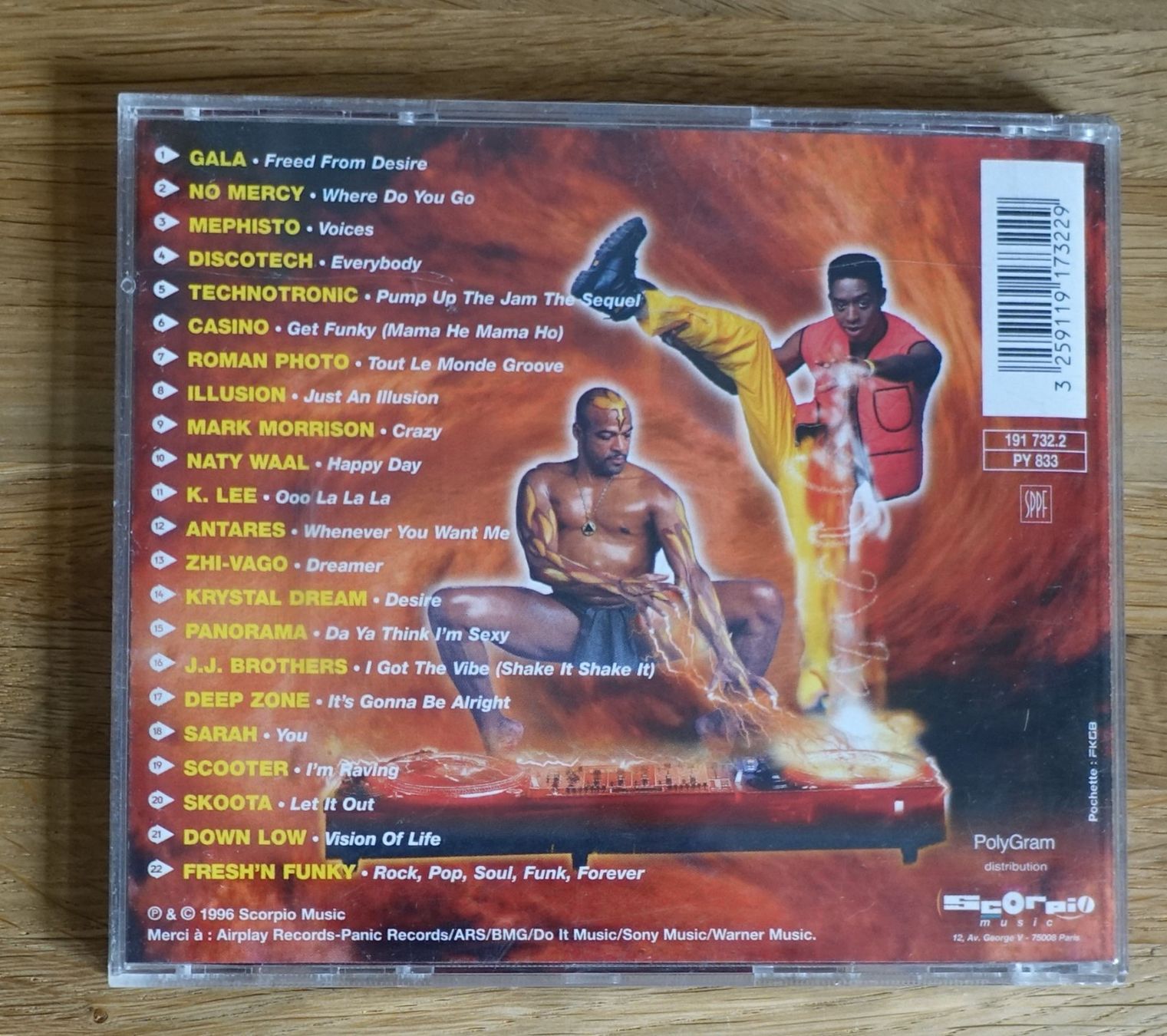 CD: La Plus Grande Discothèque Du Monde Vol.13 - F18 – Usato da Sessa venduto da fraenklishop 1