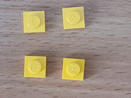 Lego - 4 pièces jaunes plates à 1 tenon