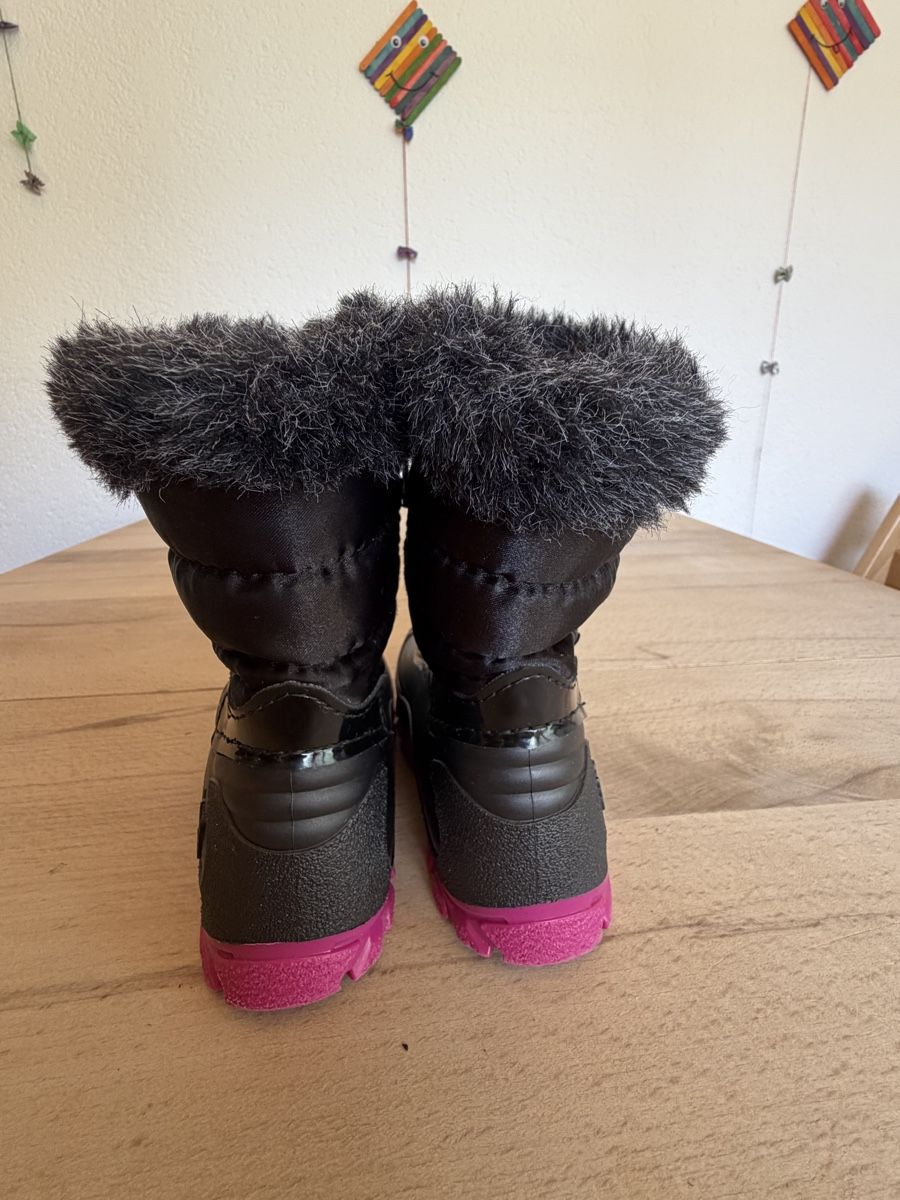 Scarpe per ragazze: Winterstiefel Gr. 27  – Usato da Zeiningen venduto da nic_2rmd 2