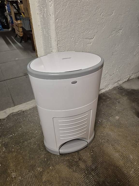 Cestini per rifiuti: Mülleimer Baby Windeln / Diaper Trash can – Usato da Basel venduto da jul_hr8h