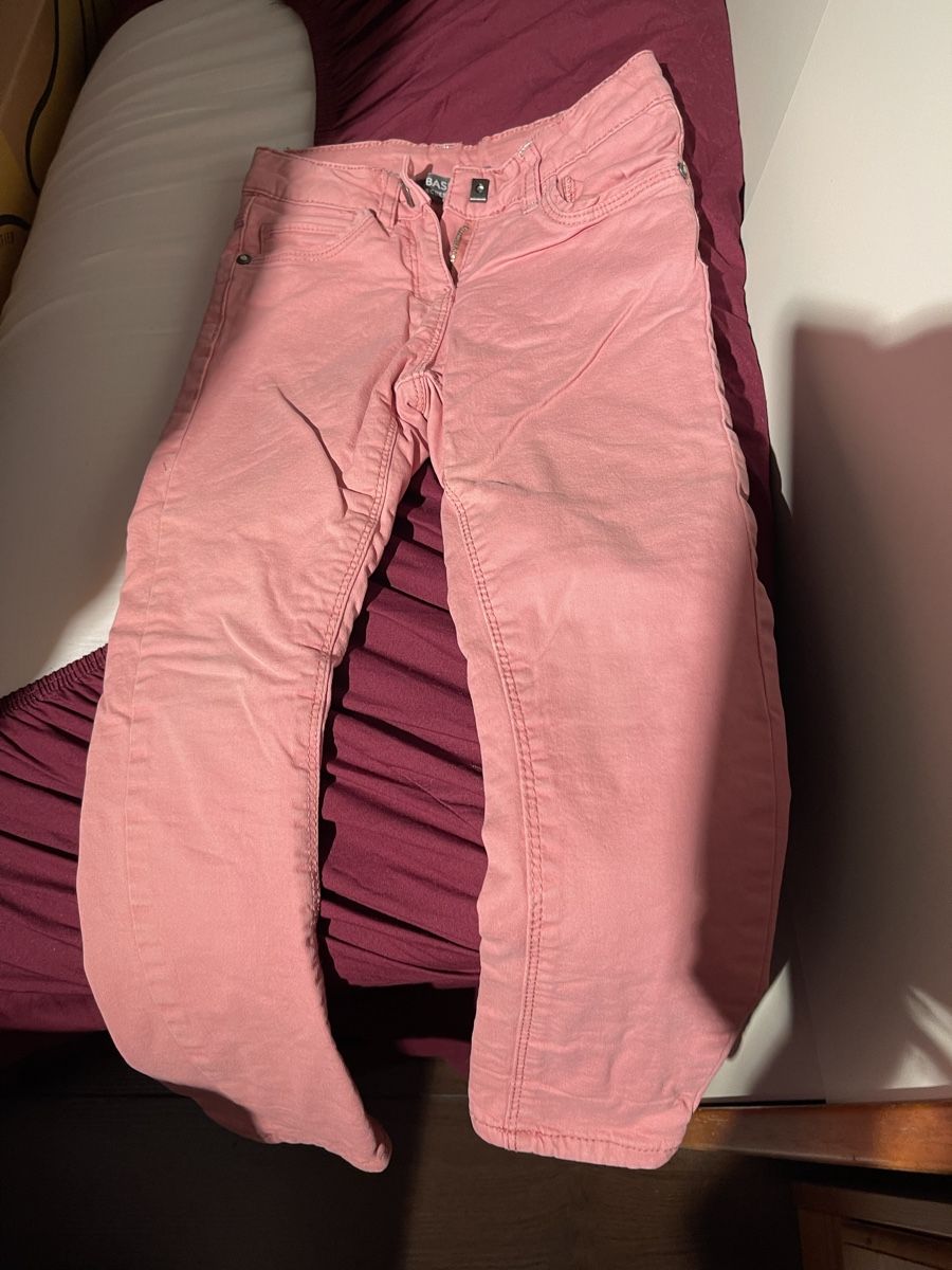 Hosen: Pantalon fille taille 4 ans – Gebraucht aus MARLY von AISLEE