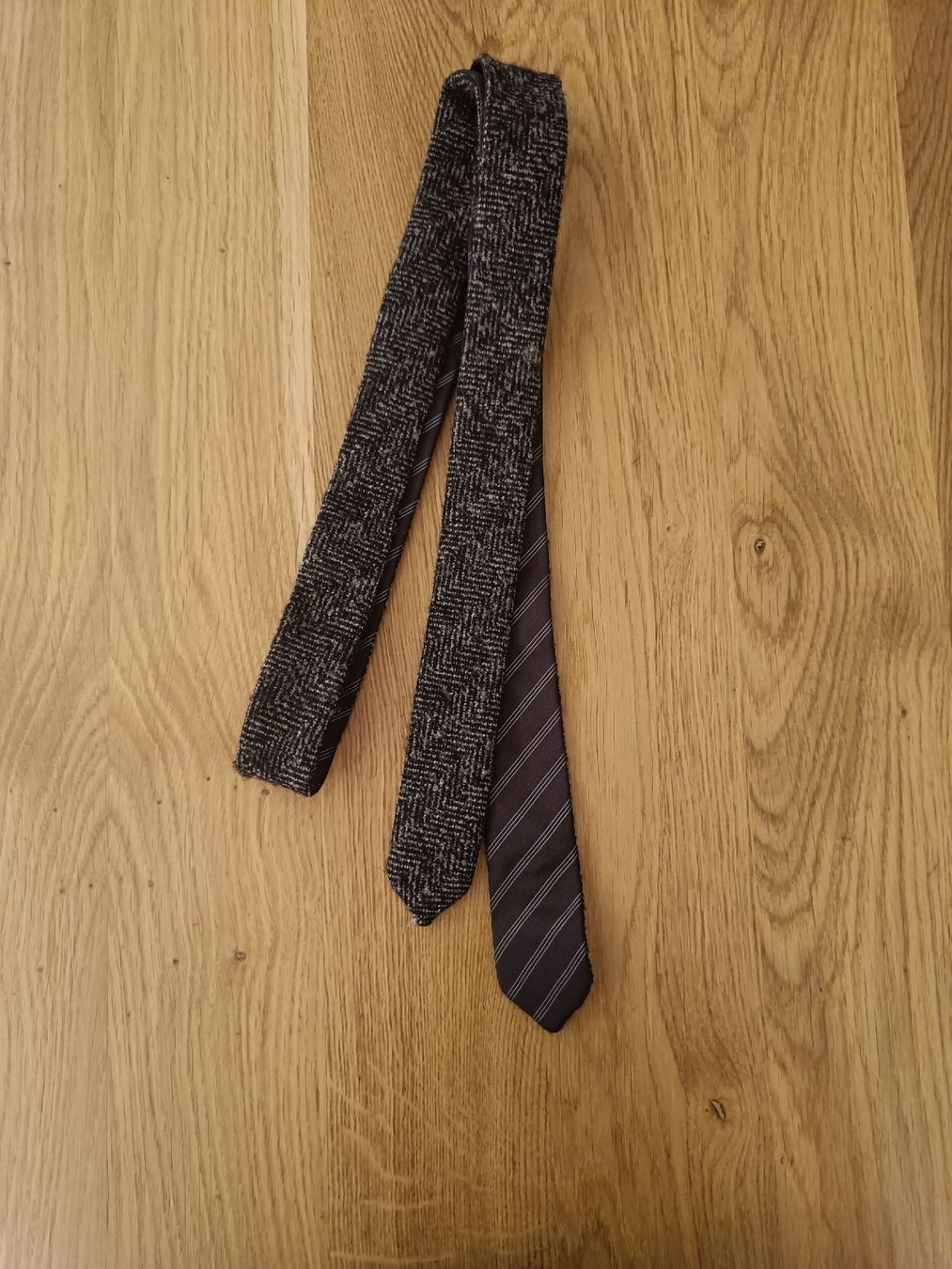 Dolce & Gabbana Cravatte: Dolce& Gabbana Krawatte – Usato da Emmen venduto da kat_q67m 2