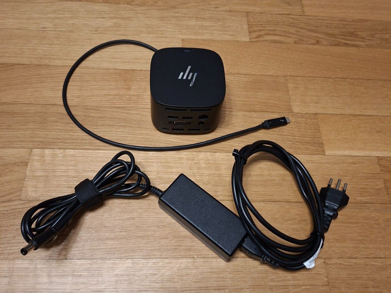 Hewlett Packard Docking station: HP Thunderbolt Dock 120W G2 USB-C mit HP Netzteil – Usato da Kehrsatz venduto da bassooon