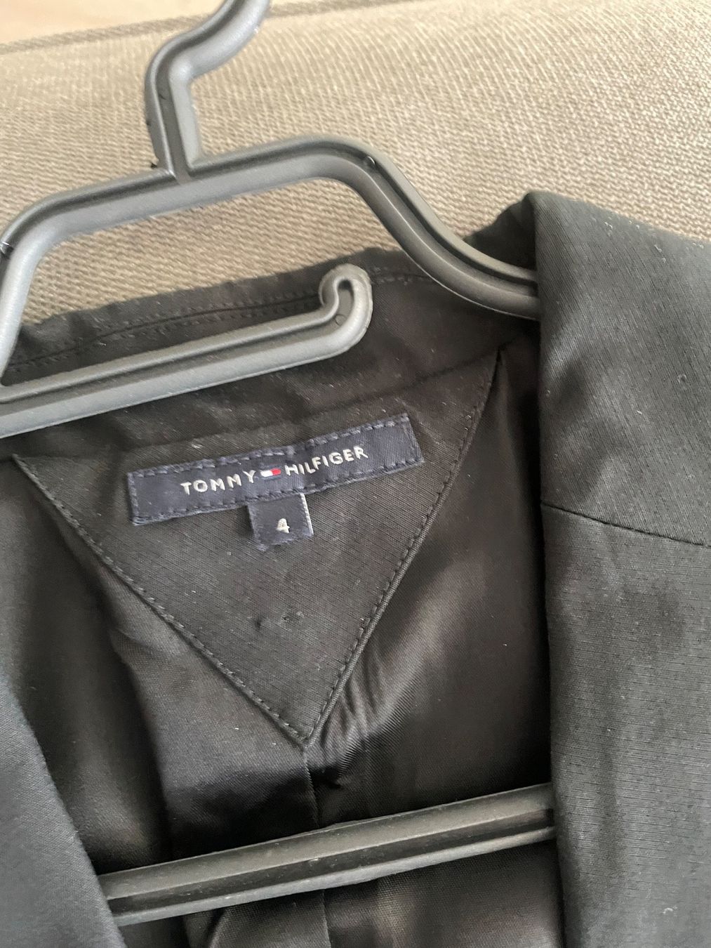 Tommy Hilfiger Jacken: Tommy Hilfiger idéal black jacket perfect confition – Neu (gemäss Beschreibung) aus Pully von Sell_it_all 2