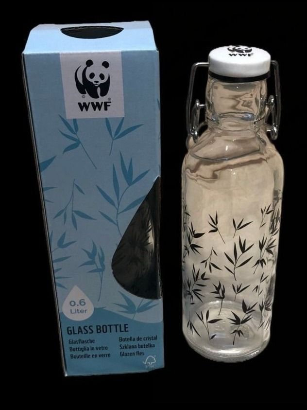 Coop Altro in Stoviglie & Bicchieri: WWF Glasflasche coop Trophy 0.6 Liter – Nuovo e nell'imballaggio originale da Wallisellen venduto da ASZT