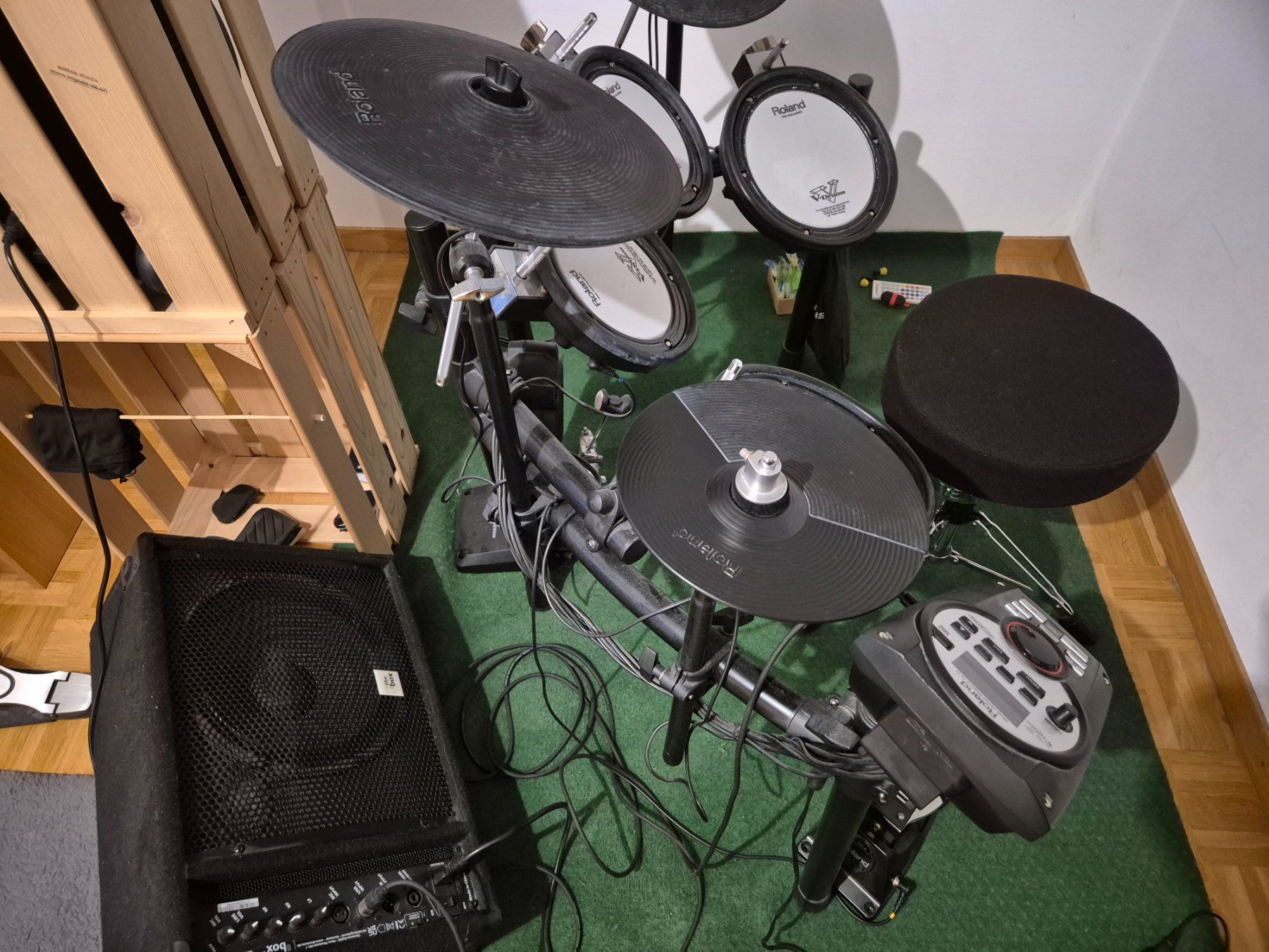 Roland Strumenti musicali: V-Drum Roland TD-11 inkl. Lautsprecher – Usato da Auenstein venduto da stamsi 5