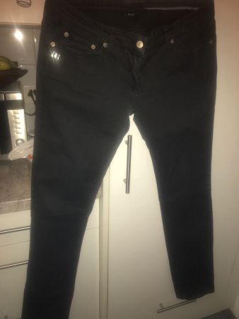 2 DAMEN JEANS GR. 31
