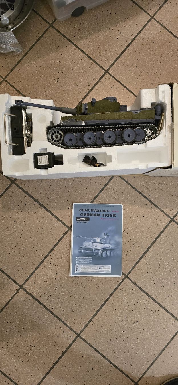 Modellismo RC: Panzer Tiger 1 RC 1:16 – Usato da Siviriez venduto da gad_6pqg 7
