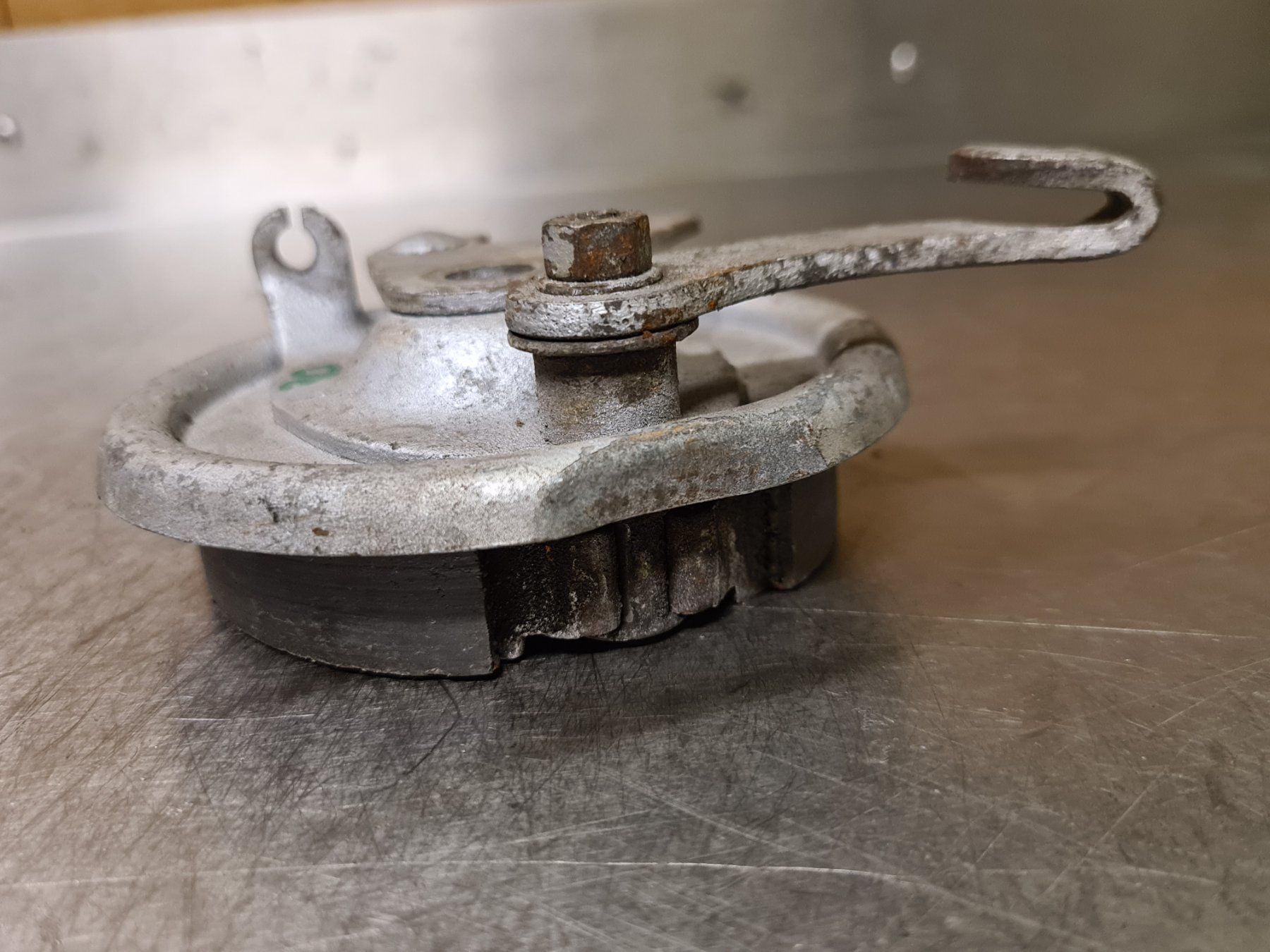 Sachs Parti ricambio per ciclomotori: Puch Sachs Bremsankerplatte – Usato da Eichberg venduto da Schmid-Motos 1