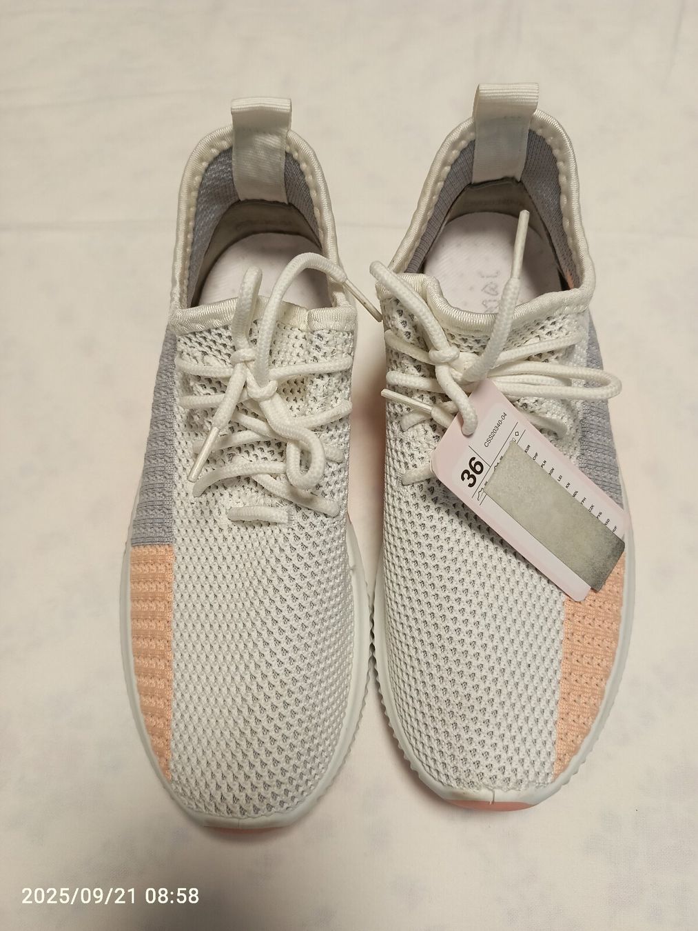 Scarpe da donna: DeeZee sneakers – Nuovo (secondo la descrizione) da Zürich venduto da tac_58l2