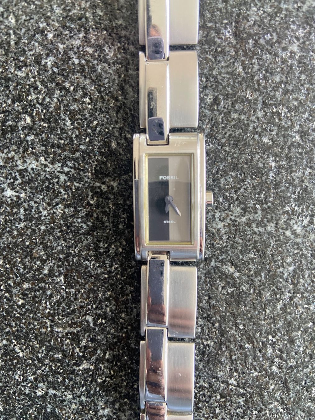 Fossil Uhren: DEFEKTE Armbanduhr von Fossil – Gebraucht aus Schwarzenburg von Aha016