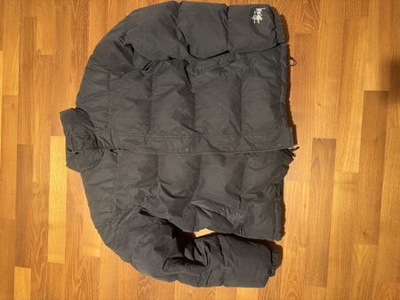 Stüssy Daunenjacke schwarz Grösse L guter Zustand