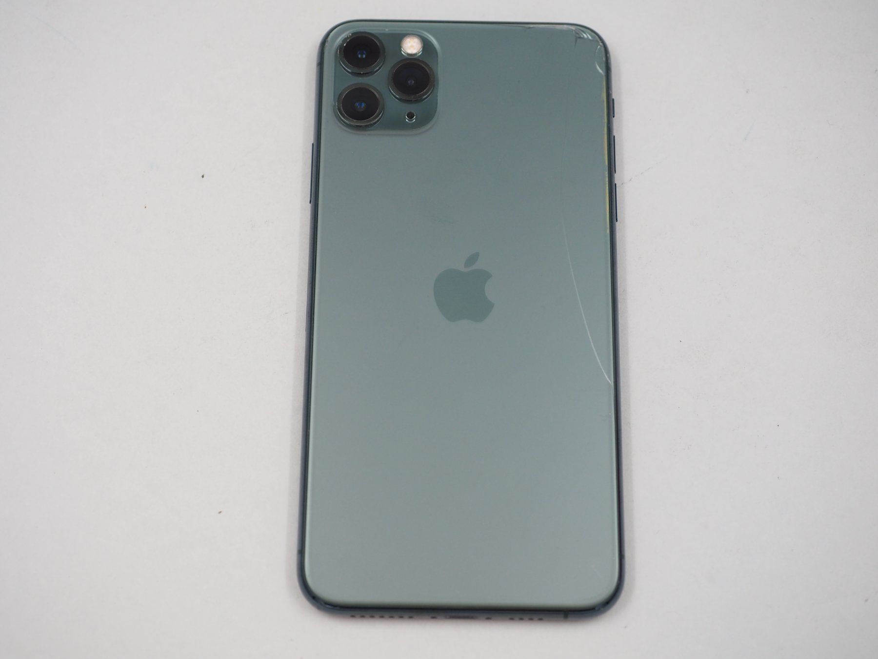 Apple Portables: Châssis Complet iPhone 11 Pro Max (Original cassé) – D'occasion à Morges par DA-repa 2