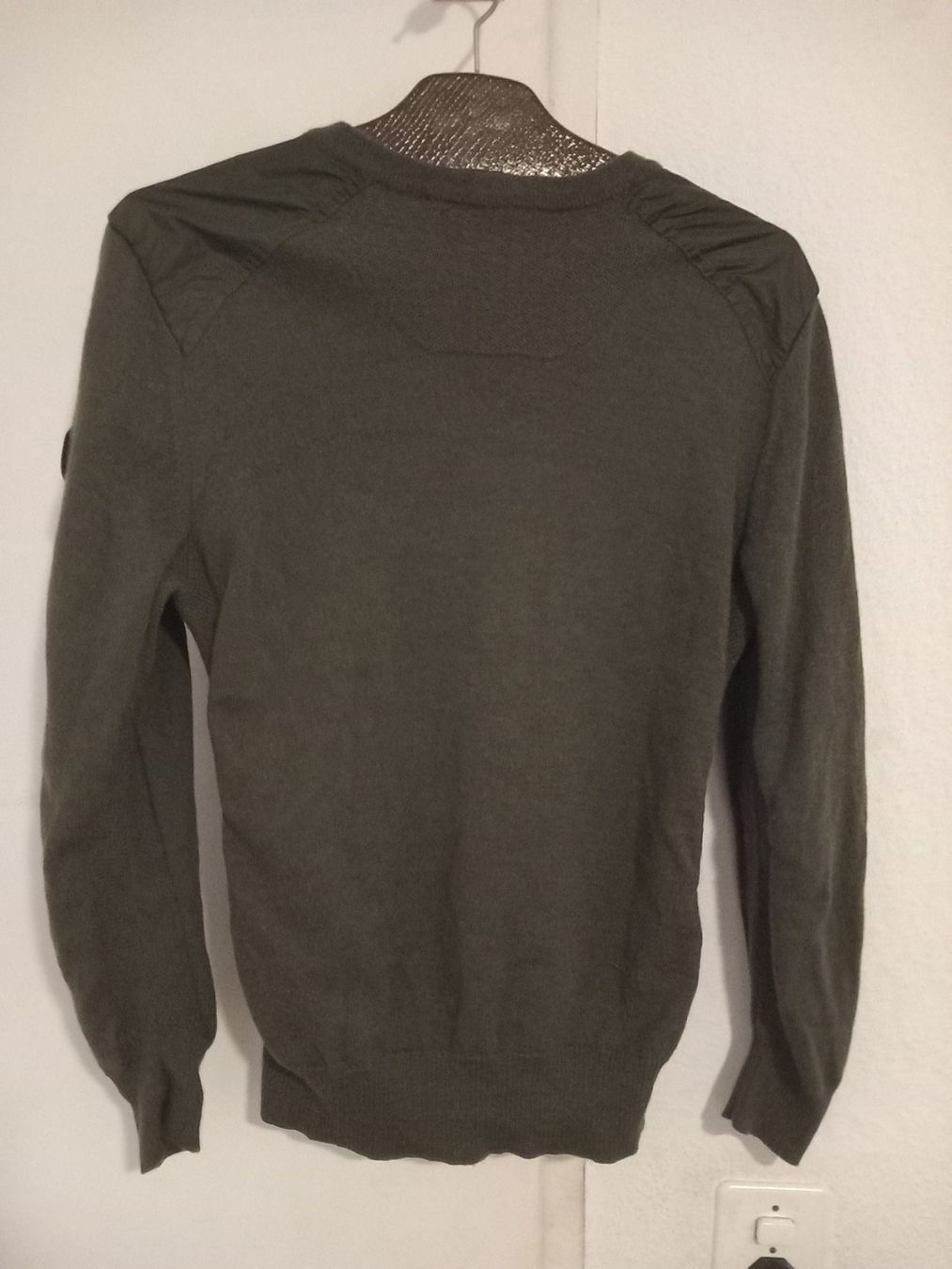 Maglioni & Felpe: Canada Goose pull over taille S – Usato da Le Grand-Saconnex venduto da Rgt87 3