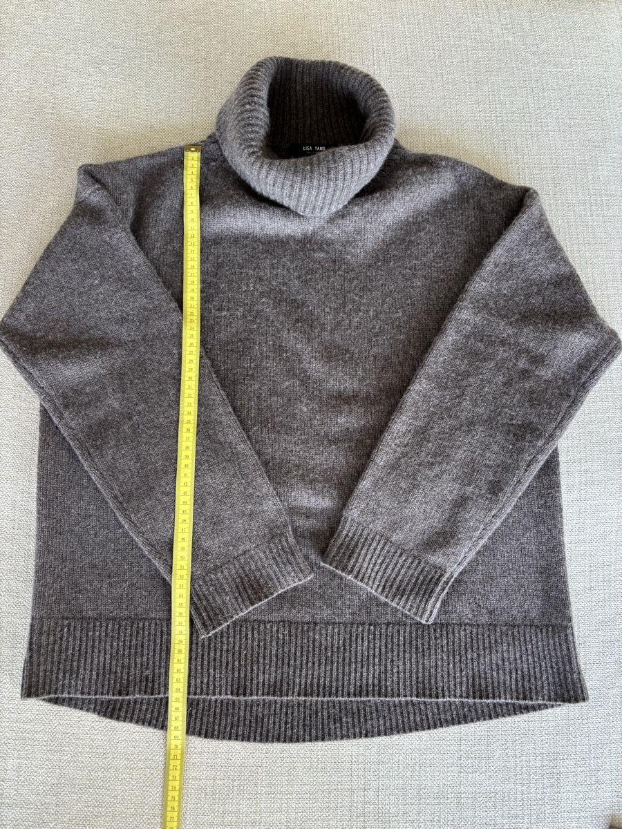 Pullover & Sweatshirts: Lisa Yang Kaschmirpullover – Gebraucht aus Walchwil von Ca_st26 1