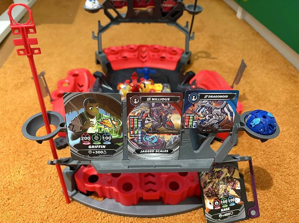 Giocattoli: Bakugan 3.0 Battle Arena – Usato da Herznach venduto da car_2s97