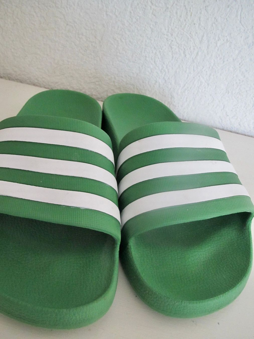 Adidas Scarpe da uomo: SOULIERS DE BAIN ADILETTEN VERT. 41,5 – Usato da Murten venduto da Selliot 1