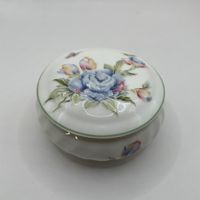 Aynsley Celeste Bone China Deckeldose England Blumen