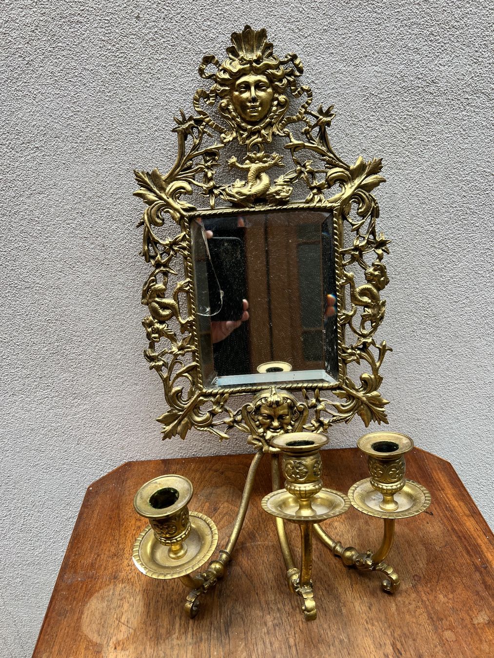 Specchi: Bronzene Kronleuchter, Wandlampen, Spiegelrahm – Difettoso da Riva San Vitale venduto da AM25