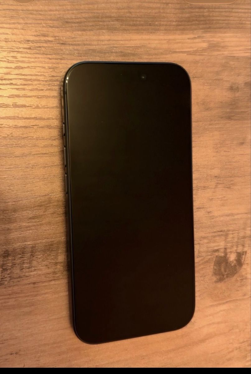 Apple Telefoni cellulari / Smartphones: iPhone 17 pro 256GB ( deepblue ) – Usato da BASEL venduto da Lovi77 3