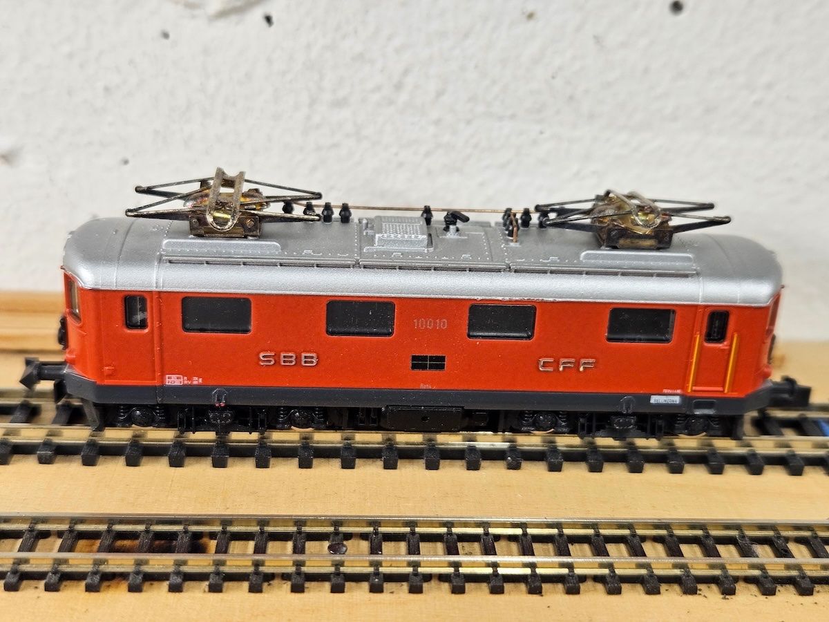 Hobbytrain Modellini di ferrovie: Re 4/4 I Digital spur N – Usato da Gunzgen venduto da luwy 2