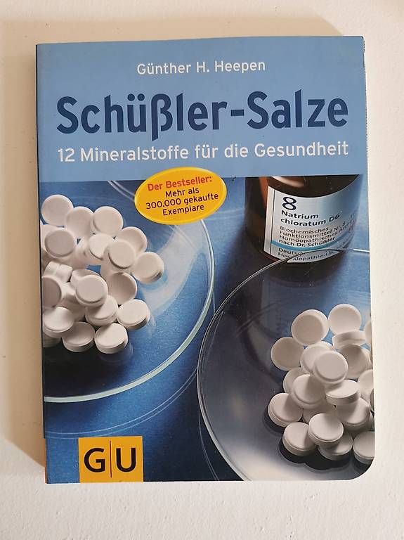 Livres: Schüssler Salze + Schüssler Kuren – D'occasion à bern par jeannie2006 2