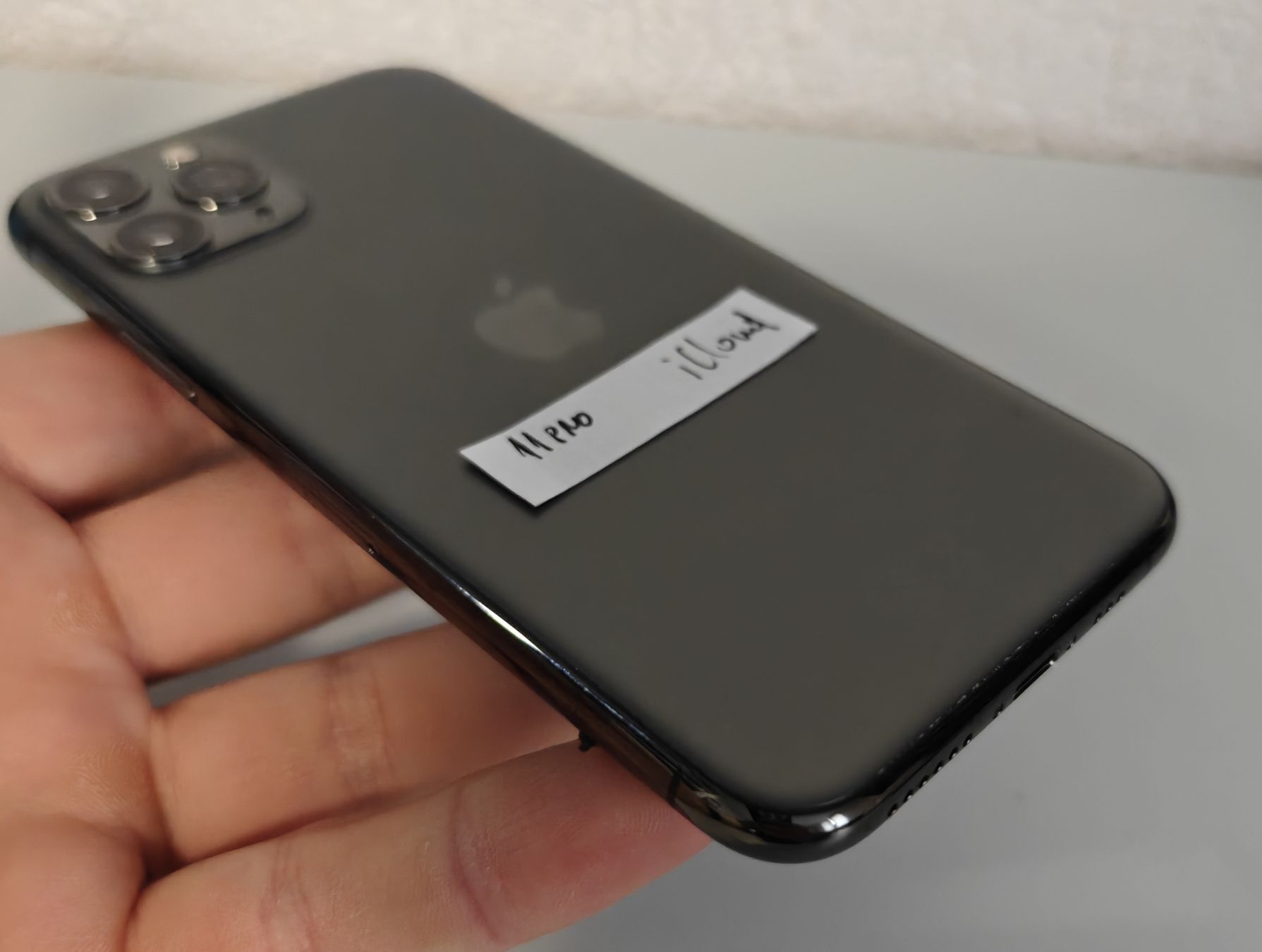 Apple Handys / Smartphones: iPhone 11 Pro – Gebraucht aus Ehrendingen von Rocky985 2