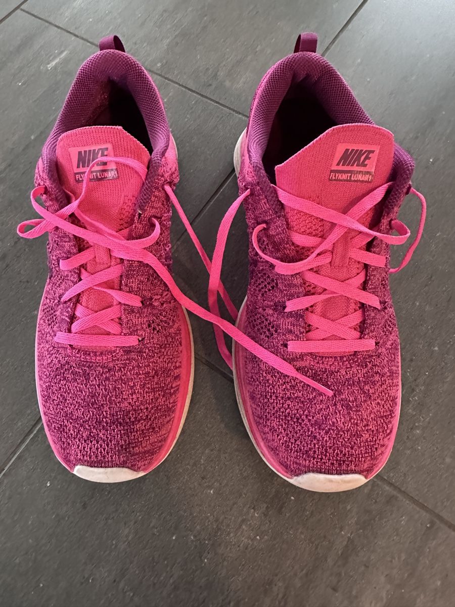 Nike Damenschuhe: Flyknit Lunar 1 – Gebraucht aus Zug von Surfgirl83 1