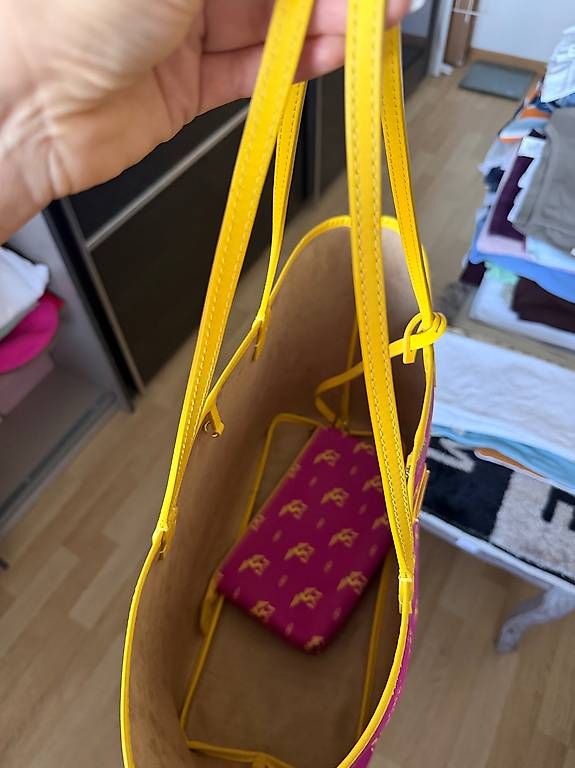 Sacs femmes: Mollerus Tasche und VS – D'occasion à Au ZH par gju_6jhb 1