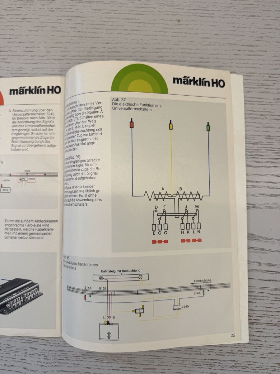 Märklin Trains électriques: Märklin 0340 Signalbuch – D'occasion à Lupsingen par New-Haven 1