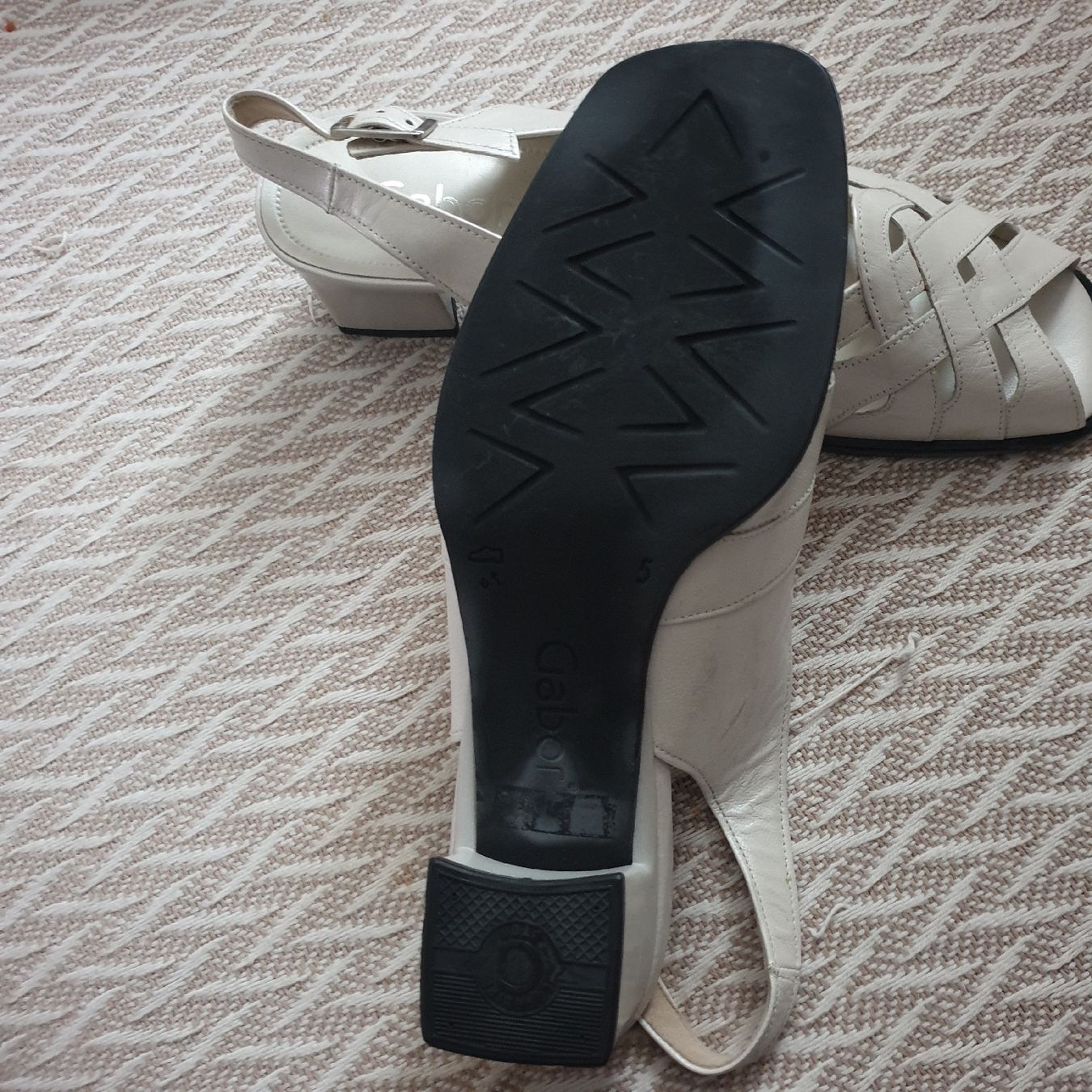 Gabor Scarpe da donna: Gabor neue Sandale in weiss Grösse 38 – Nuovo (secondo la descrizione) da Frenkendorf venduto da Moon111 4
