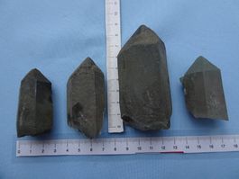 4 Bergkristalle mit Clorit Calanda