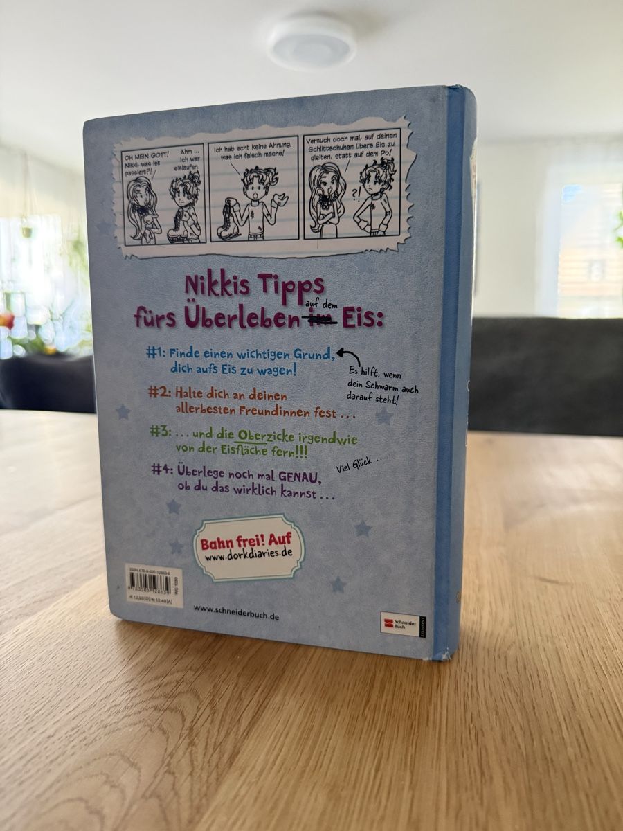 Libri: Dork Diaries - Nikki als Eisprinzessin – Usato da Wallisellen venduto da FabianB 1