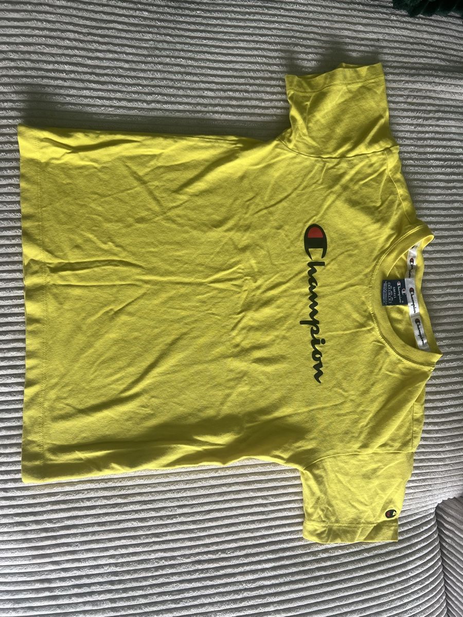 Champion T-Shirts: Champion T-Shirt, Grösse S, Gelb – Neu (gemäss Beschreibung) aus Bilten von and_6hjn 2