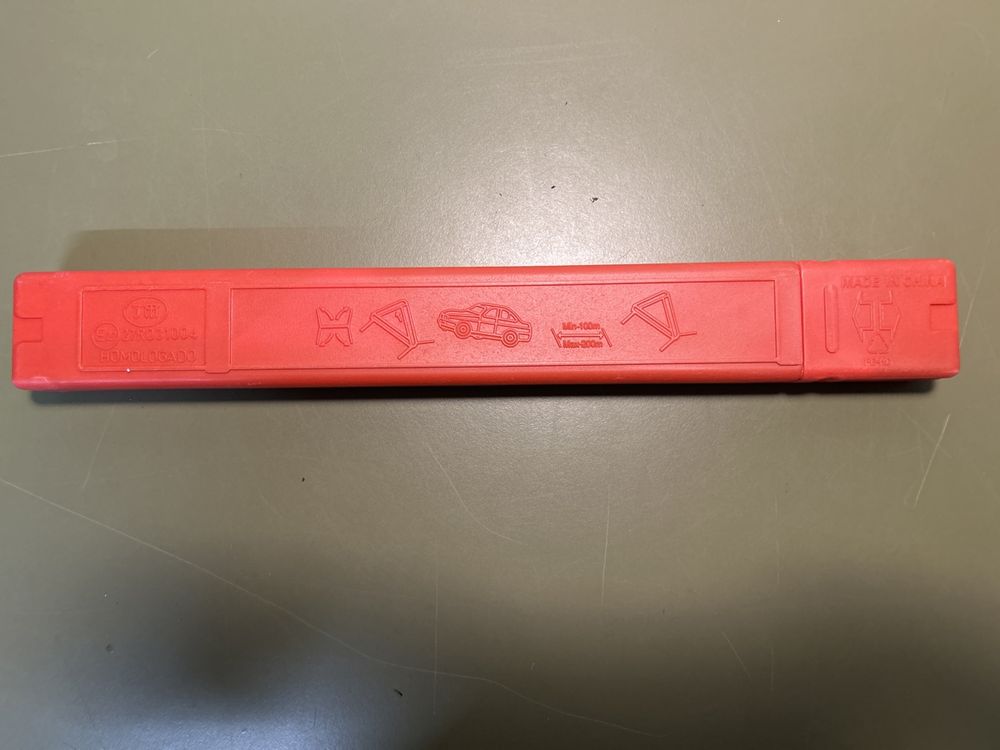 AMiO Warndreieck 02998 - E-geprüftes Pannendreieck Mit Hartschalenkoffer