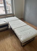 Klappbarer Schlafhocker, Gästebett mit Polsterauflage