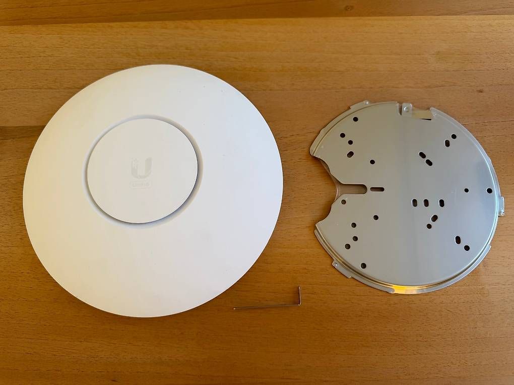 Radiocomunicazione: Ubiquiti Unifi U6 Long-Range WLAN Access Point – Usato da Hirzel venduto da Pehon 2