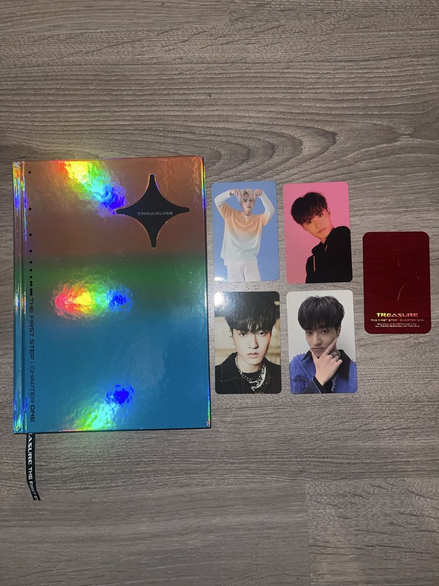 CD: Treasure: The First Step: Chapter One, Album & Extras! – Nuovo (secondo la descrizione) da Moudon venduto da danielafba