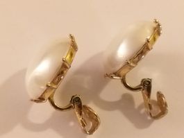 TRIFARI Boucle d'oreille / Ohrringe (année / Jahre 1950)