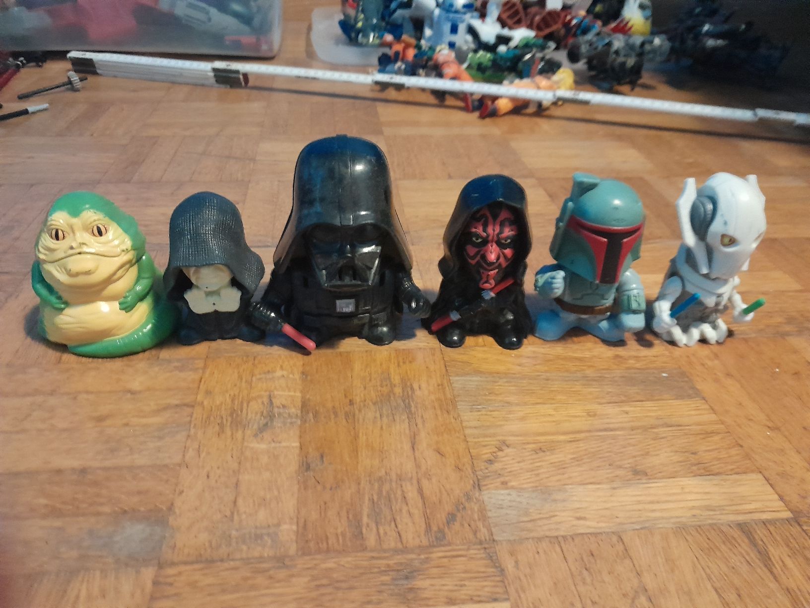 Star Wars Giocattoli: lot de jouet de starwars – Usato da Genève venduto da ang_fd8z 4