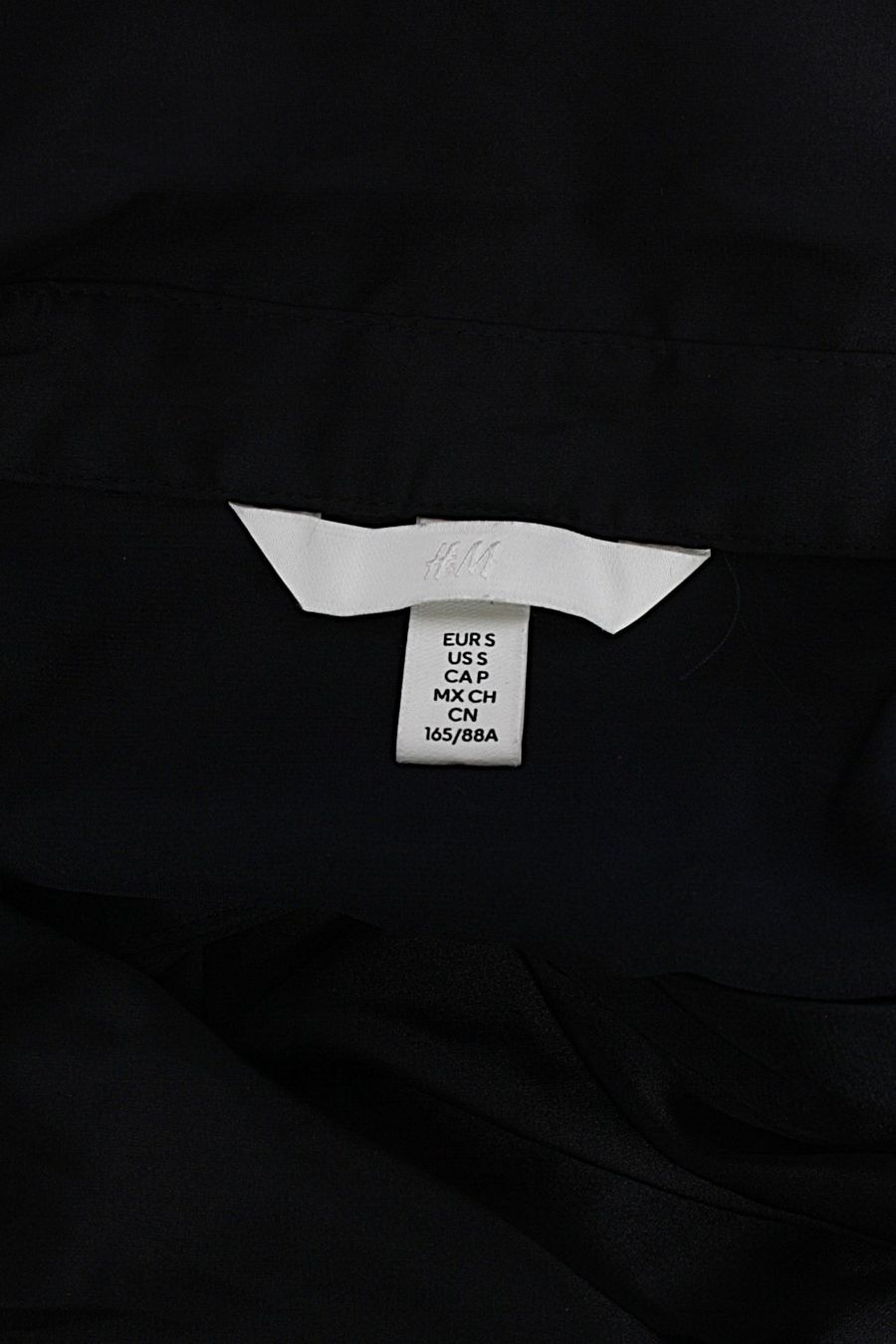 H&M Chemisiers: H&M Bluse schwarz Gr. S – D'occasion à Zollikofen par Restwert_Zollikofen 3