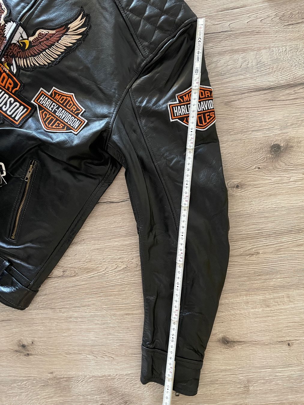 Harley-Davidson Giacche: Neue Harley Davidson Lederjacke Gr. M – Nuovo e nell'imballaggio originale da Ins venduto da creamo1 9