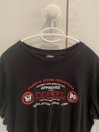 Schwarzes Diesel T-Shirt Grösse L cooles Design