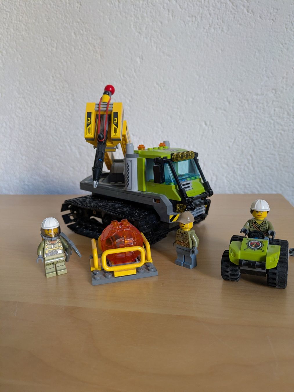Lego Giocattoli: LEGO City 60122 Vulkan-Raupe – Usato da winterthur venduto da dsy_grj8