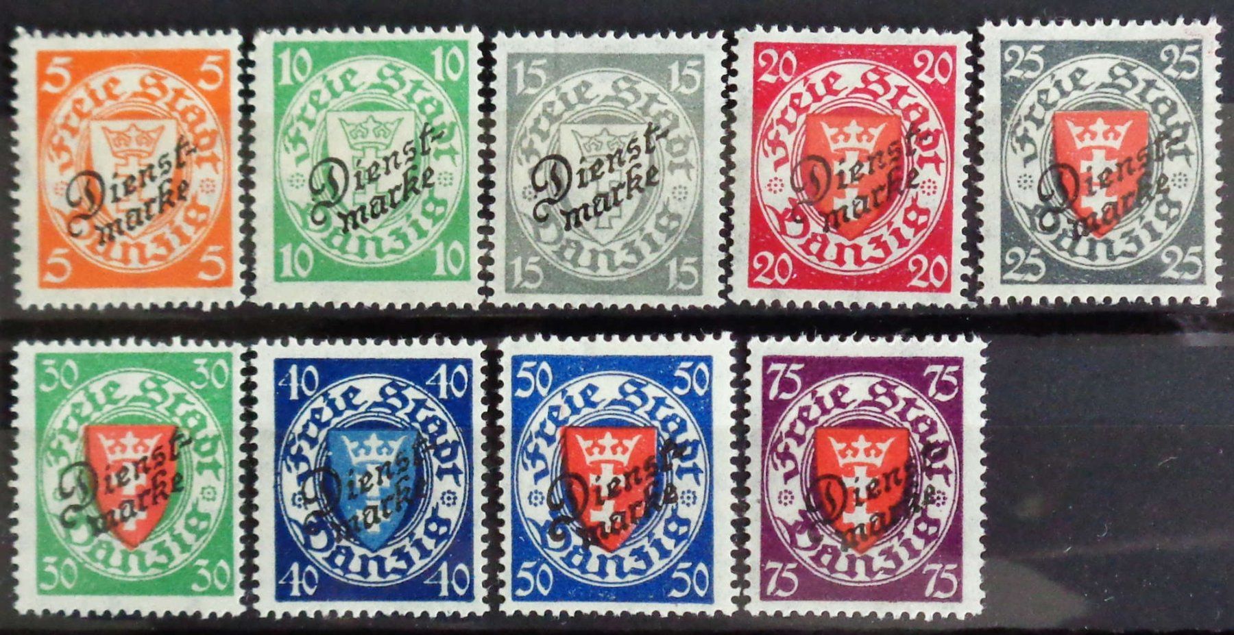 Tous les timbres: DANZIG: Dienstmarken-Ausgabe 1924, * – Neuf (Voir description) à Le Locle par timbrettino