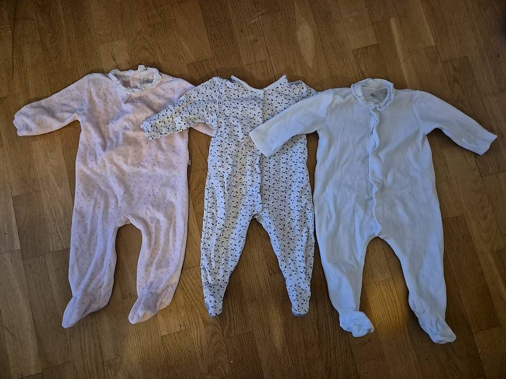 Pigiama & Simili: 3-er Set Pyjama mit Füssen, Grösse 71/74 – Usato da Zürich venduto da Lotusblume88
