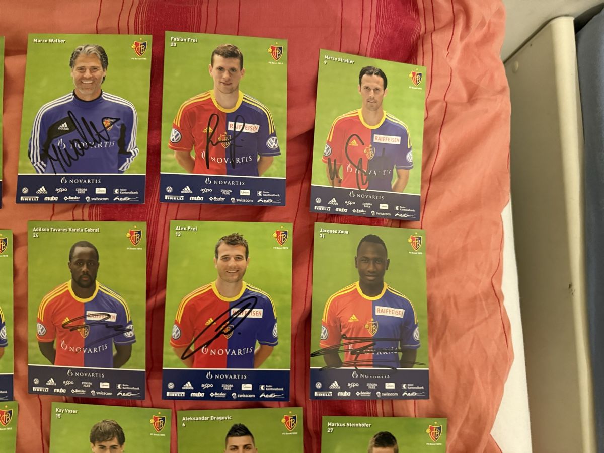 Autografi: FC Basel Autogrammkarten Sammlung Set signiert gebraucht – Usato da Rüschlikon venduto da Andi_2000 2