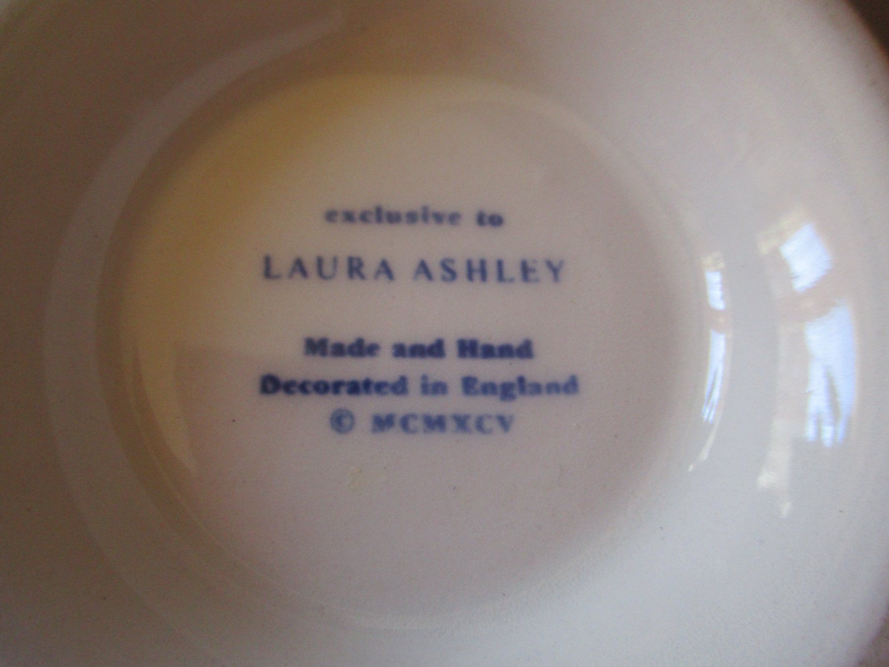 Vasen & Gefässe: Vase Laura Ashley 1995 – Gebraucht aus Birsfelden von alles-muss-raus 1